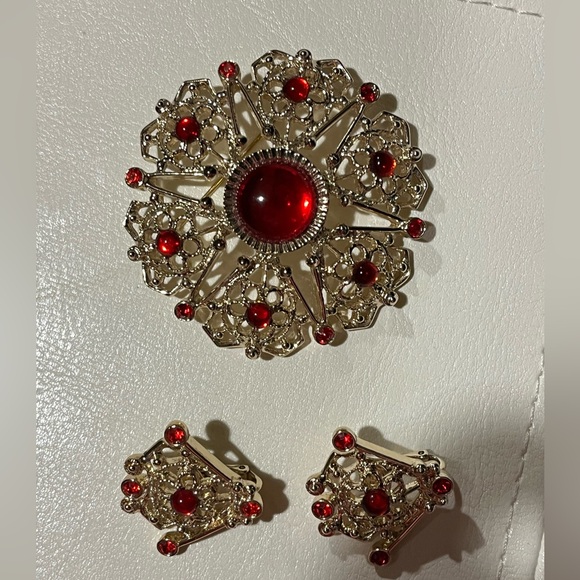 Vintage Sarah Coventry Brooch & Earrings - Serenade Collection (1970). - Picture 13 of 14